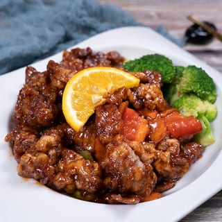 Orange Crispy Filet Mignon 陈皮牛肉