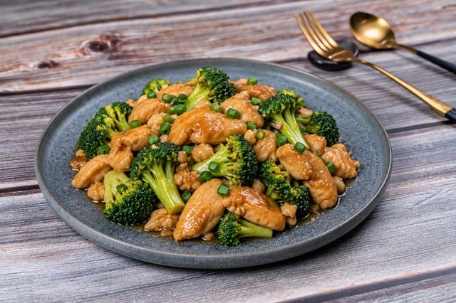 Chicken with Broccoli 西兰花鸡.