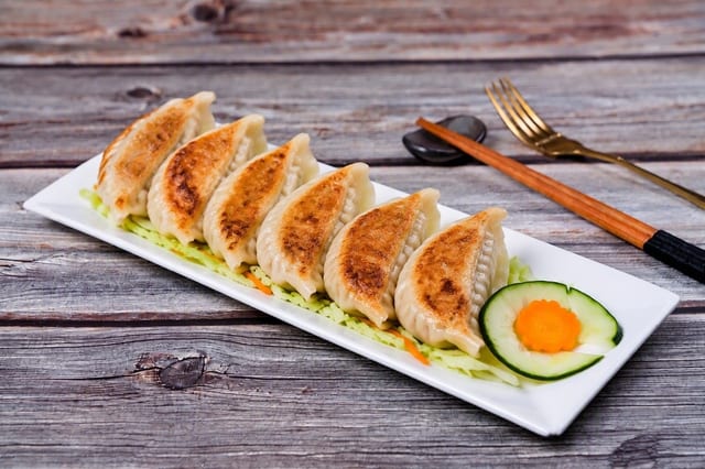 Pan-fried Pork Dumplings 香煎猪肉饺 (6).