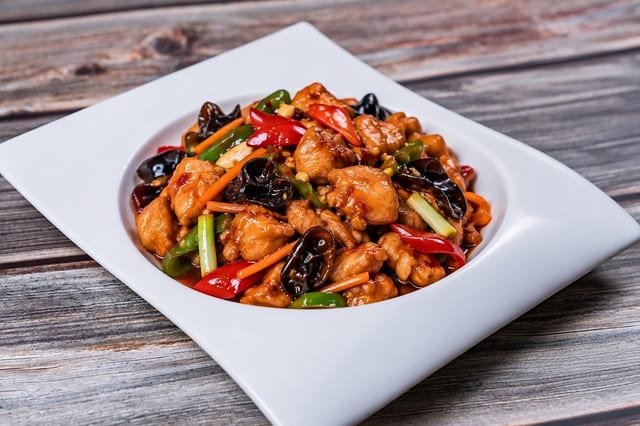(L) Chicken w.Hot Garlic Sauce (午) 鱼香鸡.