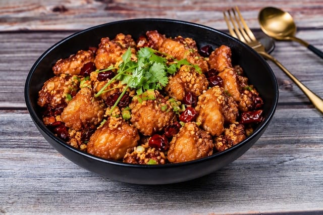 Crispy Garlic Chicken 蒜香脆皮鸡.