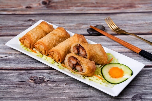 Ted's Roasted Pork Egg Roll 招牌烤肉春卷 (1).